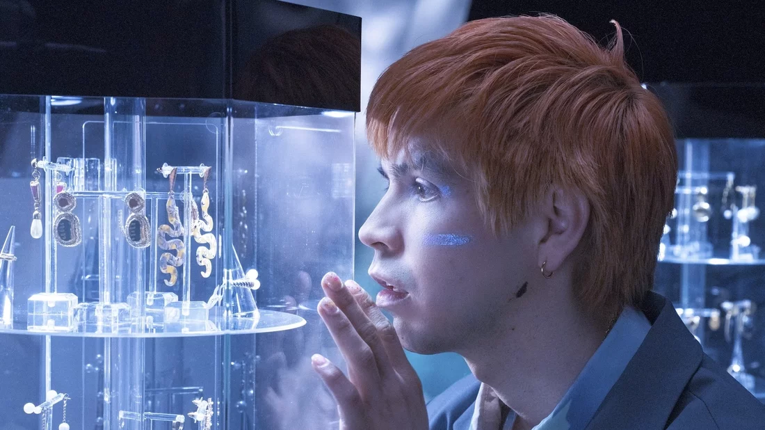 Julio Torres in </em>Fantasmas.</em>