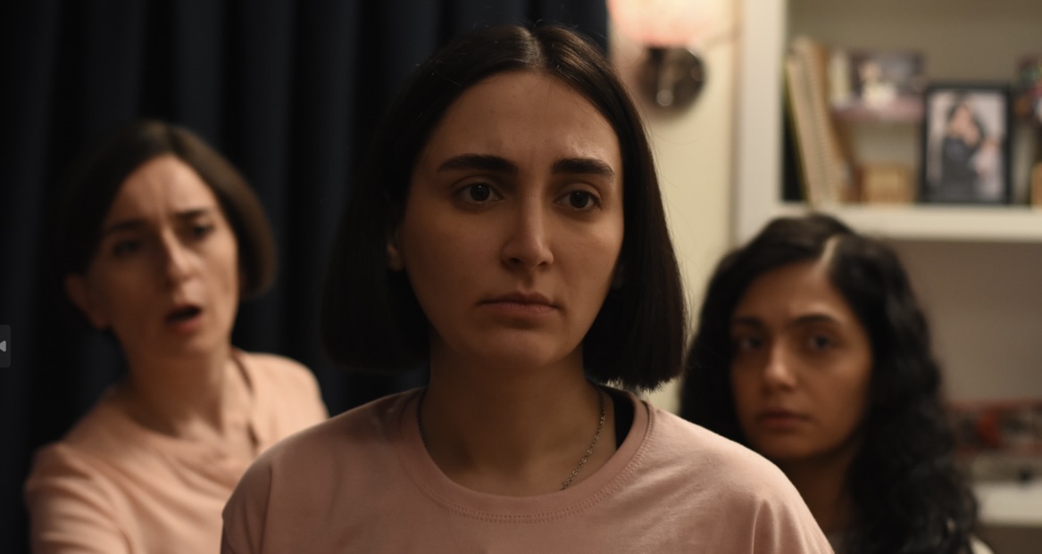 Mahsa Rostami in </em>The Seed of the Sacred Fig.</em>