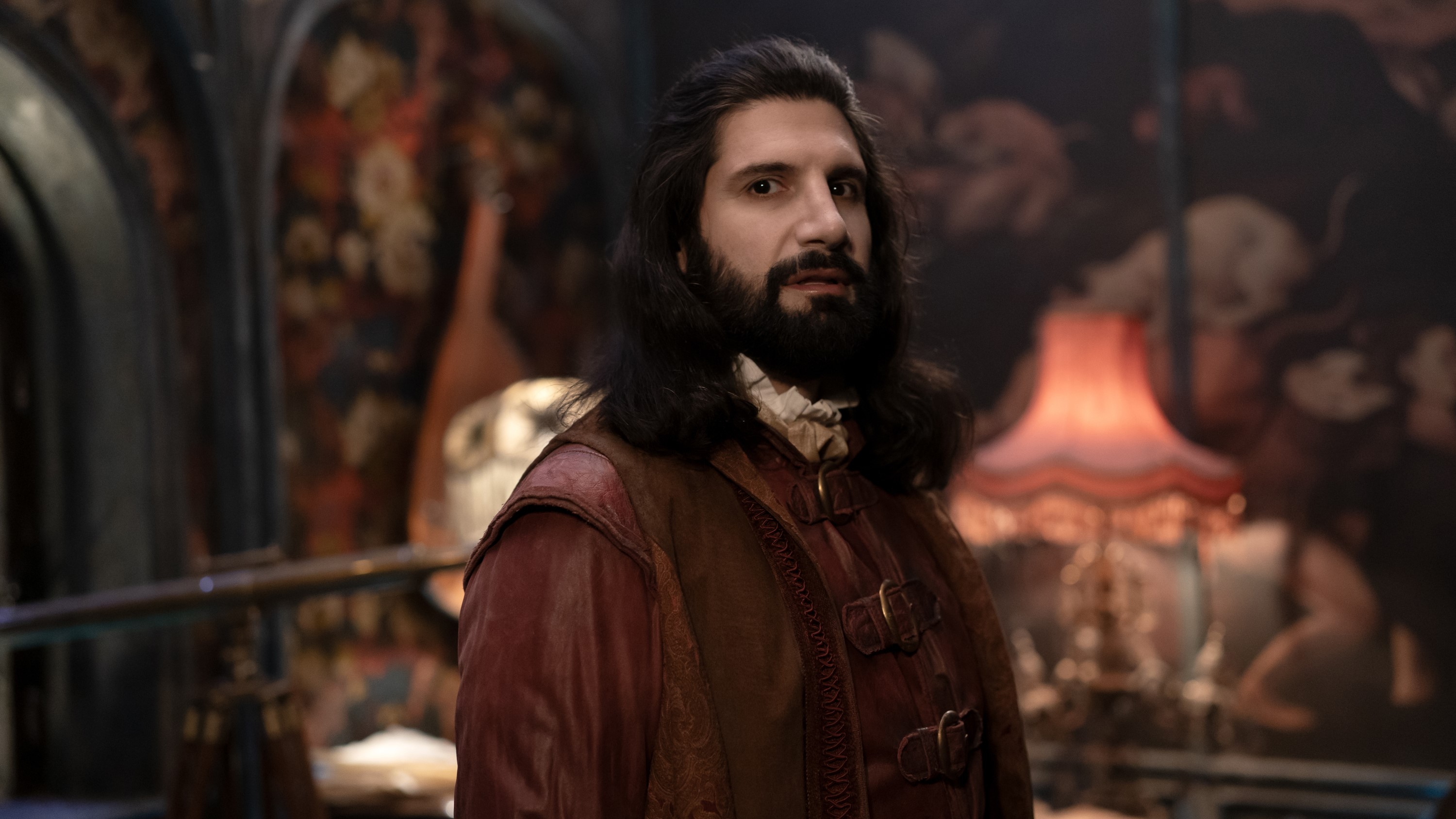 Kayvan Novak in </em>What We Do in the Shadows.</em>