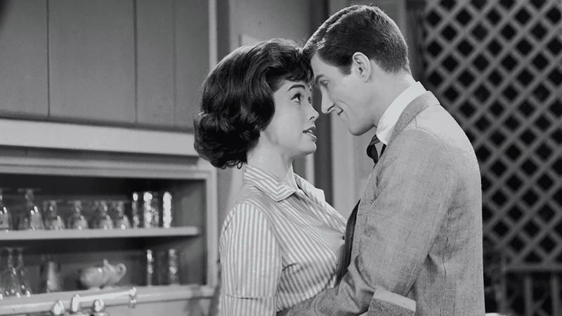 Dick Van Dyke and Mary Tyler Moore on <em>The Dick Van Dyke Show</em>