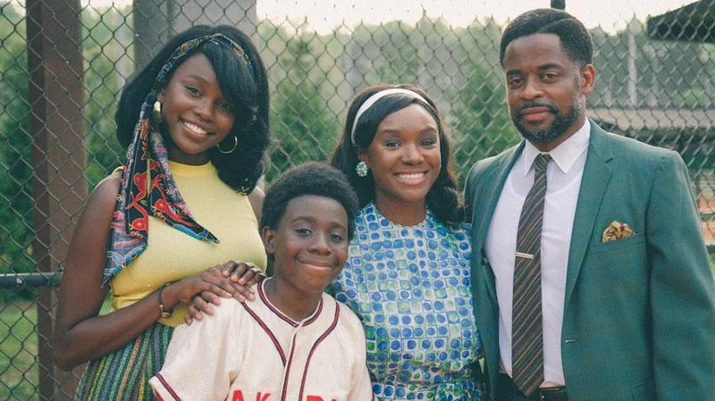 Laura Kariuki, Elisha Williams, Saycon Sengbloh and Dule Hill in <em>The Wonder Years</em>